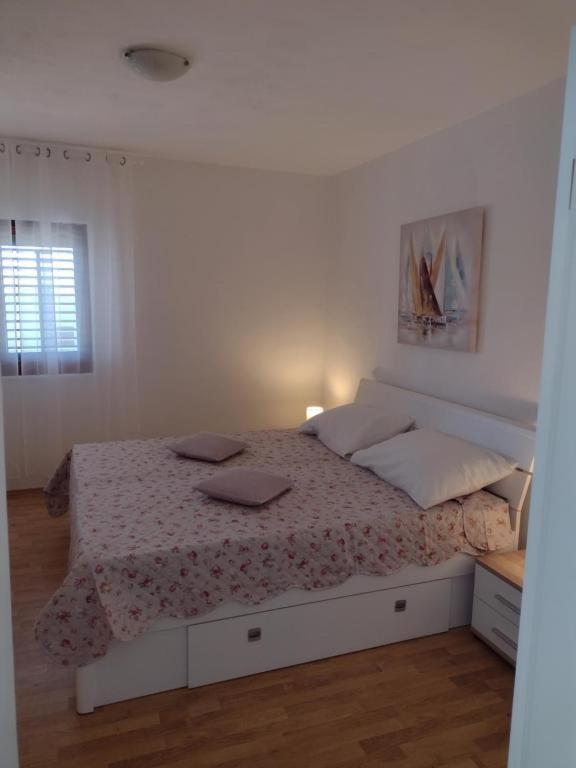 Gordana Apartmani Ljubač Екстериор снимка