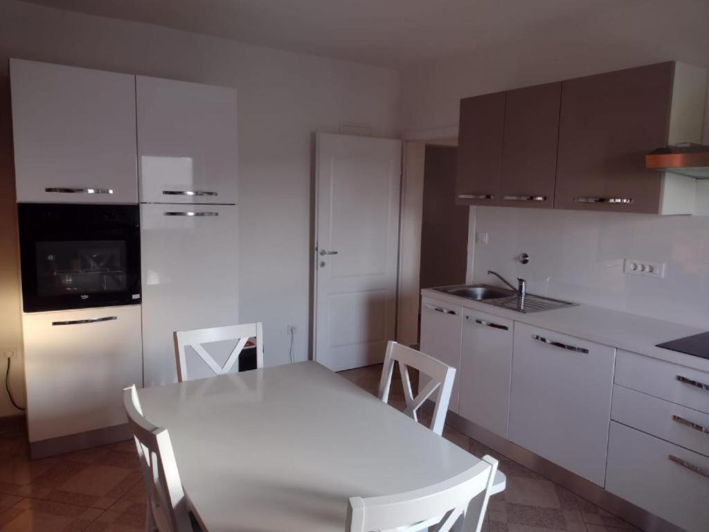 Gordana Apartmani Ljubač Екстериор снимка